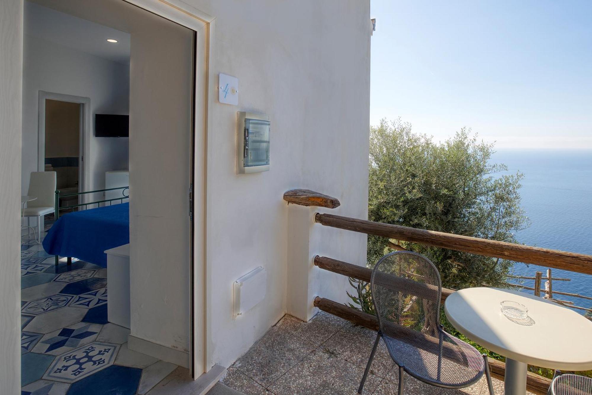 Tenuta La Picola Furore Rom bilde